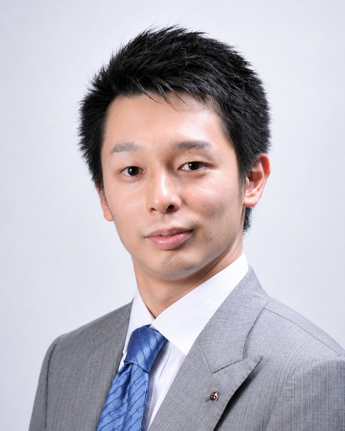 運営者の壁下政和（ナポレオン・ヒル財団元公認販社オーナー・戦略コンサルタント）